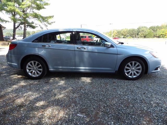 2013 Chrysler 200 Limited