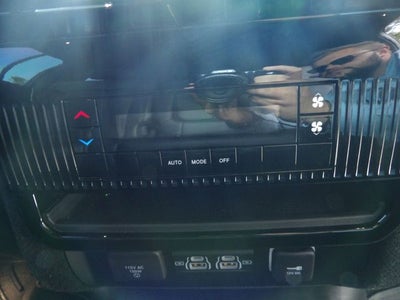 2024 Jeep Wagoneer Base