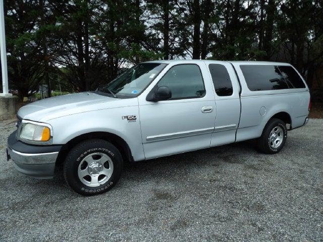 2003 Ford F-150 XLT