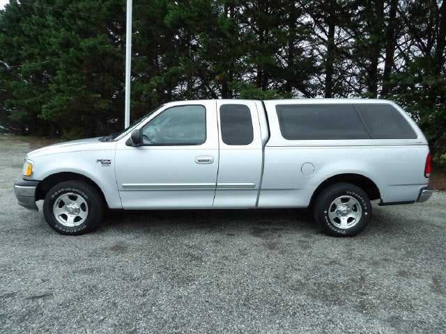 2003 Ford F-150 XLT