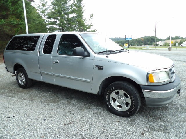 2003 Ford F-150 XLT