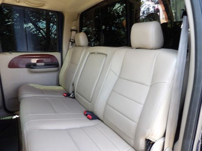 2006 Ford F-350SD Lariat DRW