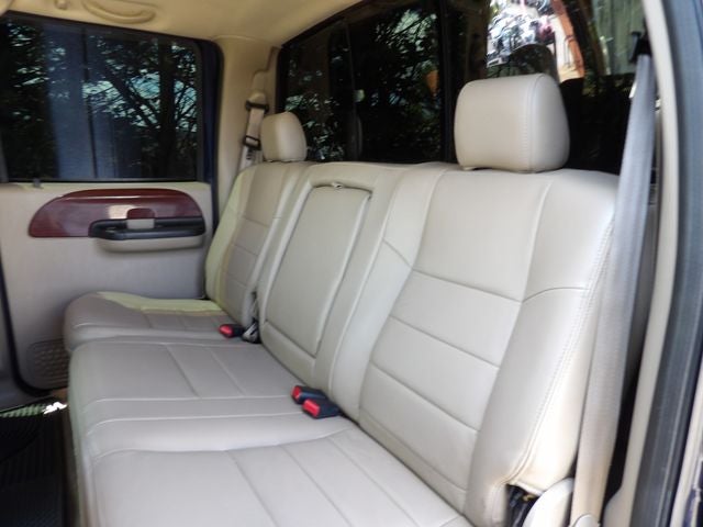 2006 Ford F-350SD Lariat DRW