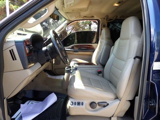 2006 Ford F-350SD Lariat DRW