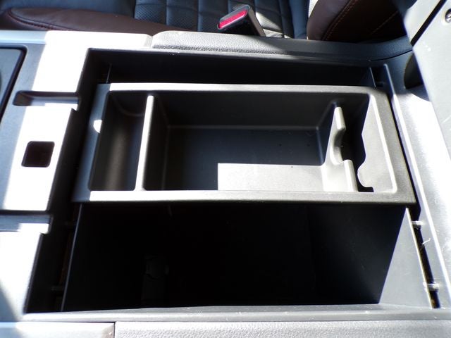 2017 Nissan Titan Platinum Reserve