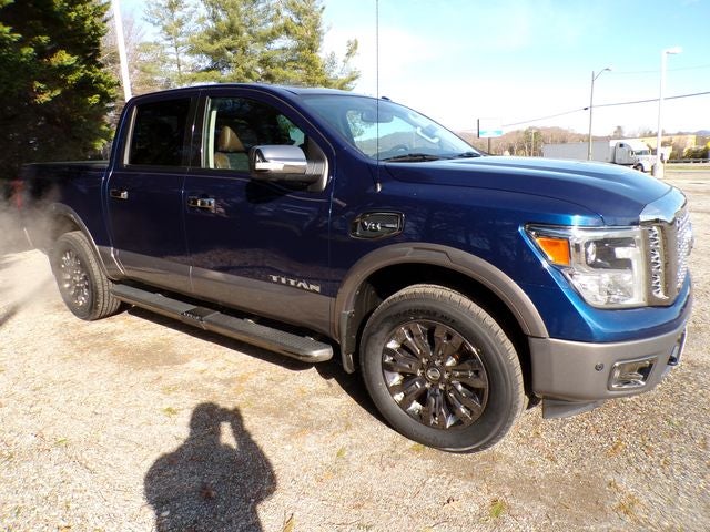 2017 Nissan Titan Platinum Reserve