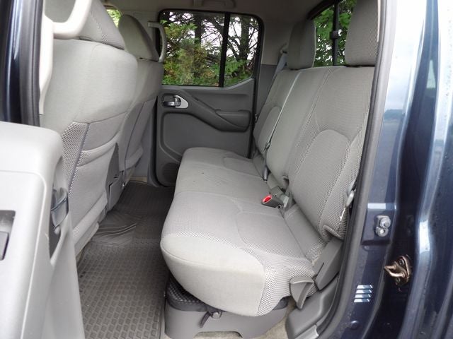2015 Nissan Frontier SV