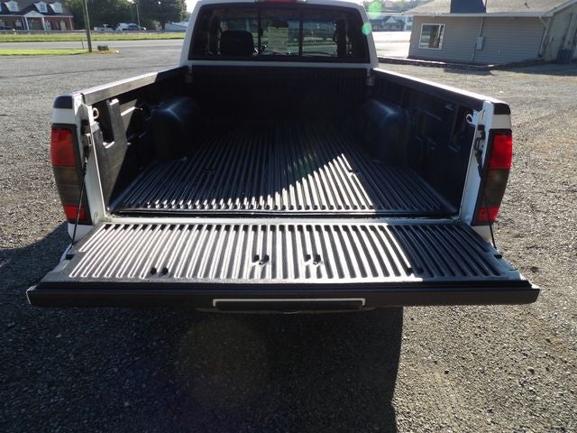2004 Nissan Frontier XE