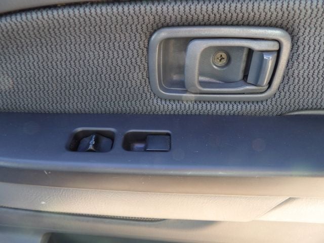 2004 Nissan Frontier XE