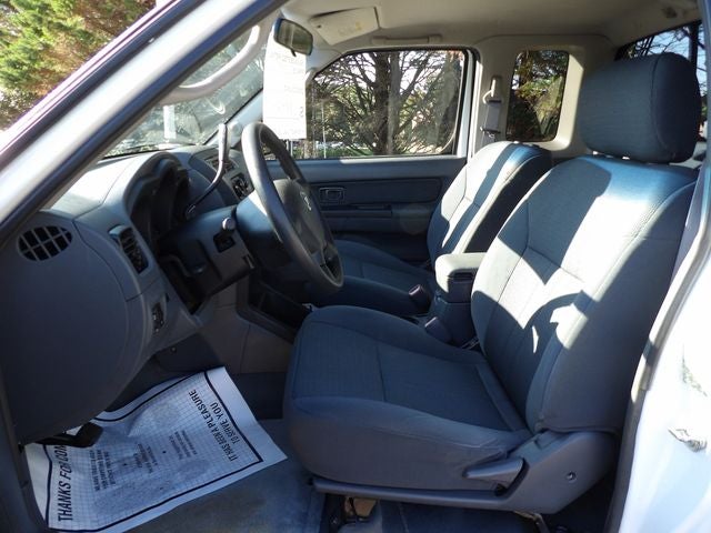 2004 Nissan Frontier XE