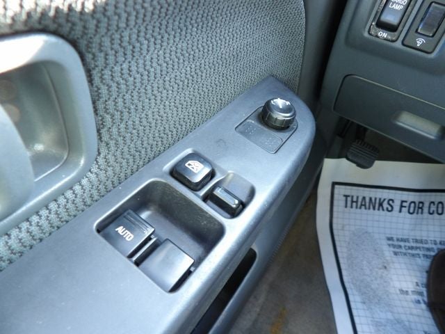2004 Nissan Frontier XE