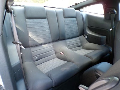 2005 Ford Mustang GT Deluxe