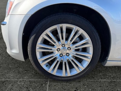 2011 Chrysler 300C Base