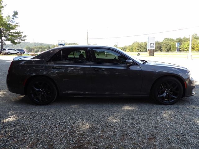 2022 Chrysler 300 S