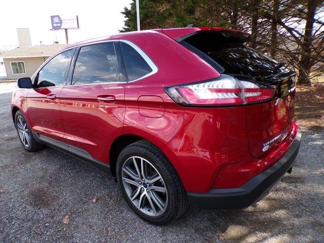2022 Ford Edge Titanium
