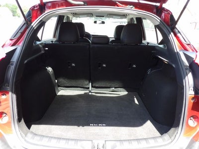 2019 Nissan Kicks SR