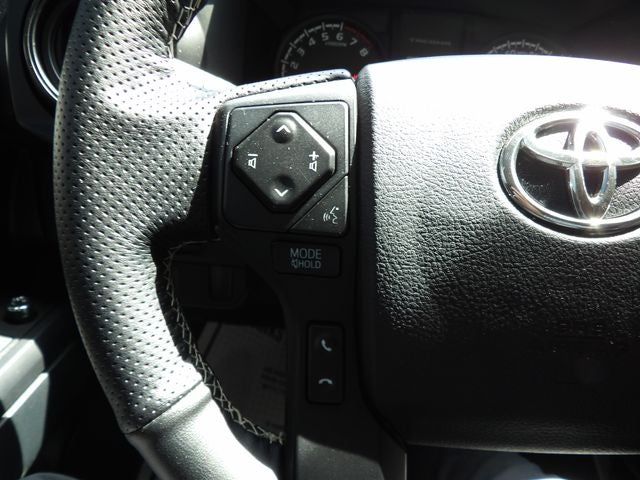 2016 Toyota Tacoma SR V6