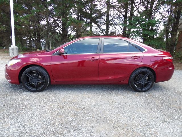 Used 2017 Toyota Camry LE with VIN 4T1BF1FK8HU739557 for sale in Rocky Mount, VA