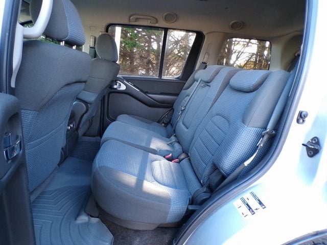 2005 Nissan Pathfinder SE Off-Road