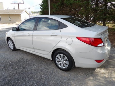 2016 Hyundai Accent SE