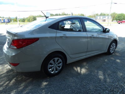 2016 Hyundai Accent SE