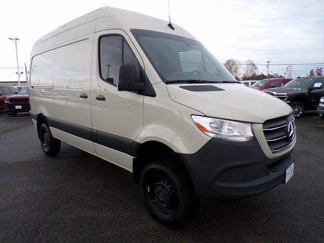 2024 Mercedes-Benz Sprinter 2500 Cargo 144 WB 4MATIC®