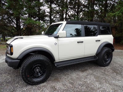 2026 Ford Bronco Outer Banks®