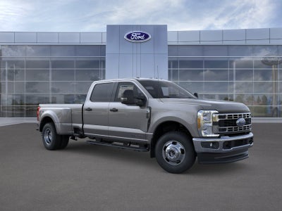 2026 Ford Super Duty F-350® XLT